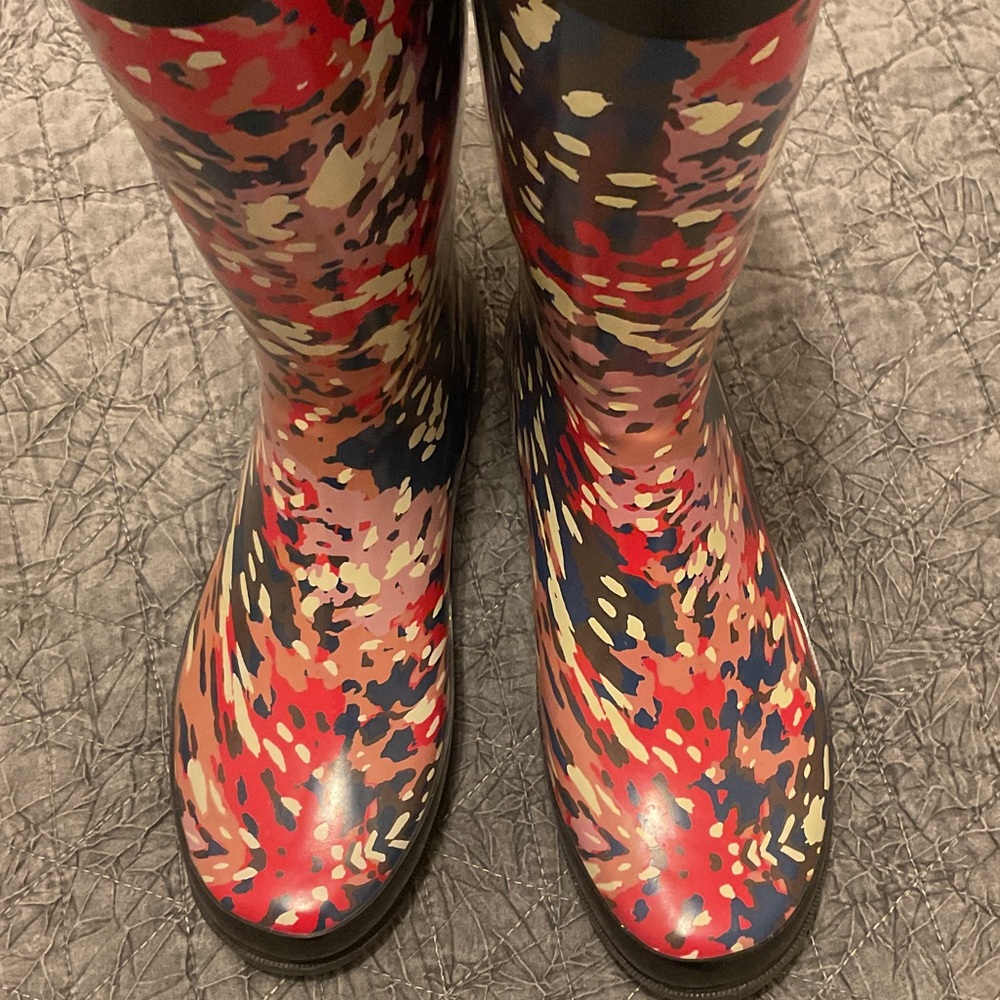 Colorful Patterned Rain Boots - Picture 5 of 10